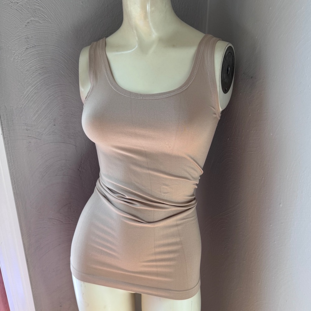Theory tank top tan p/s